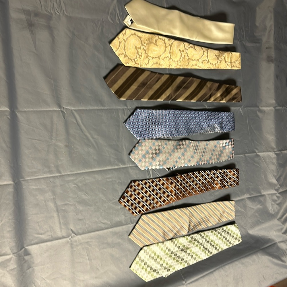 Necktie bundle